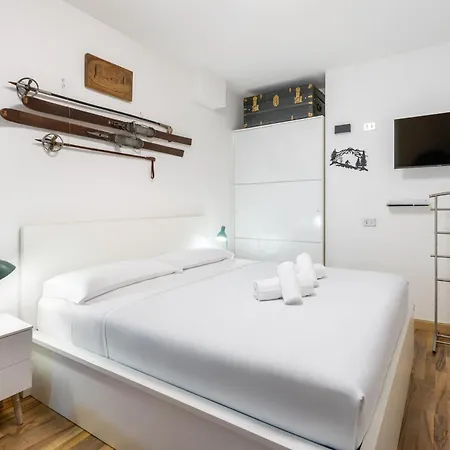 Hostdomus - Luke House